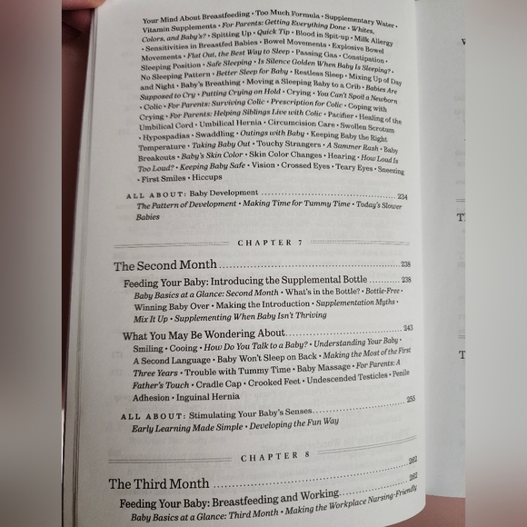 What To Expect The First Year 3rd Edition, Heidi Murkoff and Sharon Mazel - Picture 8 of 15